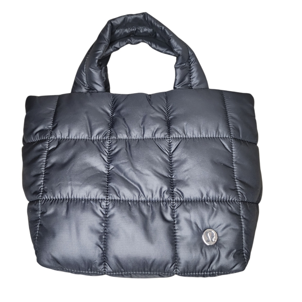 LULULEMON Quilted Grid Crossbody Bag 5L, black/silver (Sold out online, rare)